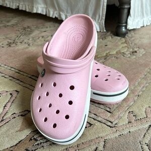 Crocs Shoes Pink | Unisex Size 9W, Size 7M